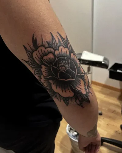 Cover con tattoo