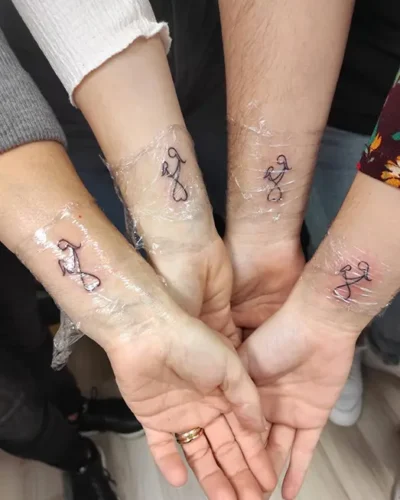 Tattoos en grupo.